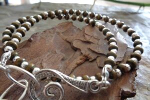 CIERRE ESPIRAL Pulsera de madera